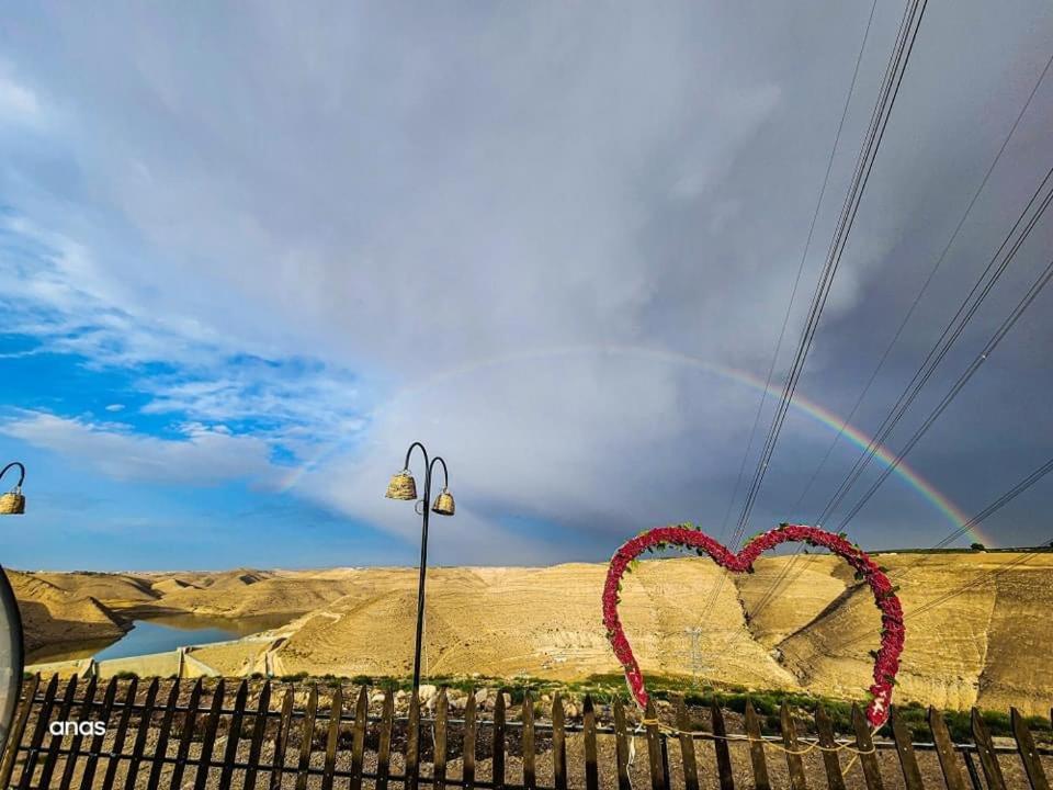 Wadi Al-Wala View Camp Hotel Мадаба Екстериор снимка