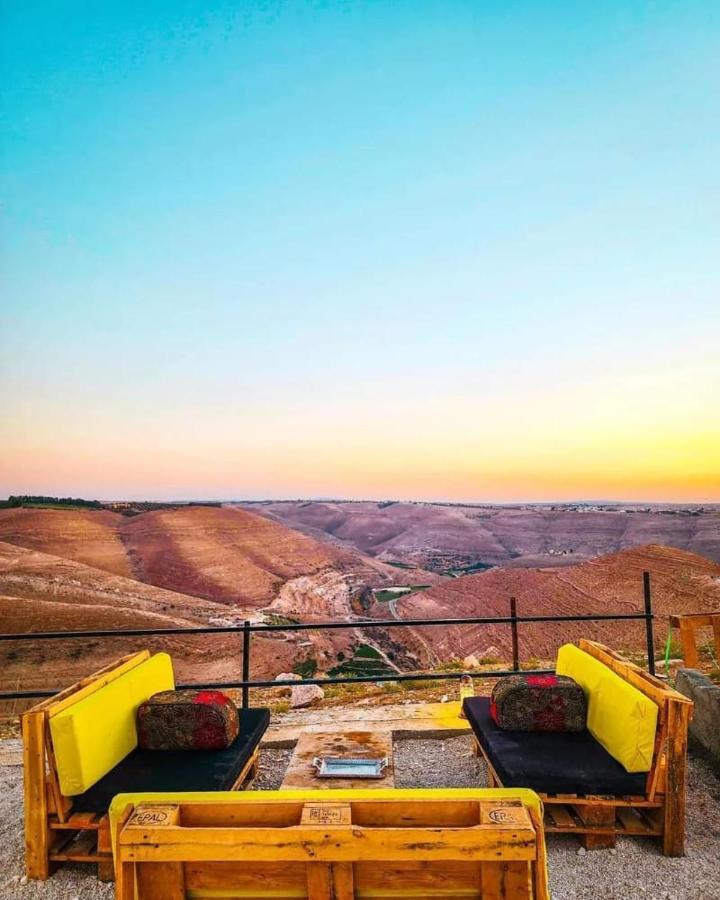 Wadi Al-Wala View Camp Hotel Мадаба Екстериор снимка