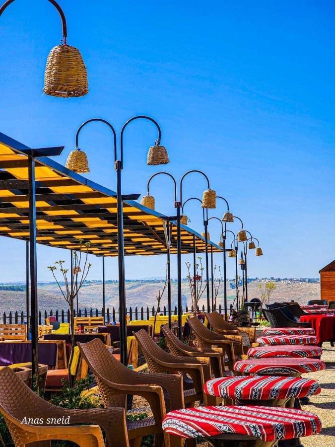 Wadi Al-Wala View Camp Hotel Мадаба Екстериор снимка